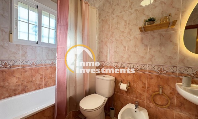 Resale - Villa - Orihuela Costa - Lomas de Cabo Roig-Los Dolses