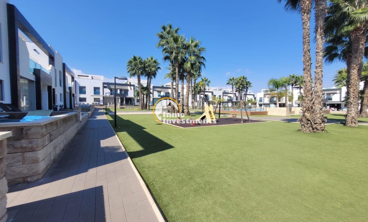 Resale - Bungalow - Orihuela Costa - La Zenia