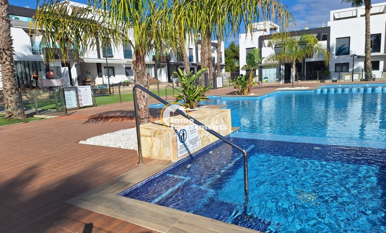 Resale - Bungalow - Orihuela Costa - La Zenia