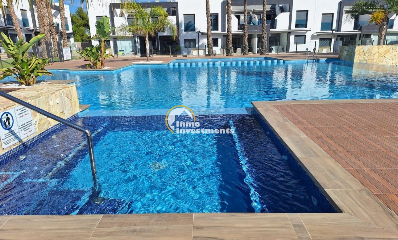 Resale - Bungalow - Orihuela Costa - La Zenia