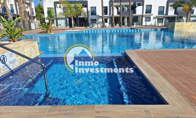 Resale - Bungalow - Orihuela Costa - La Zenia