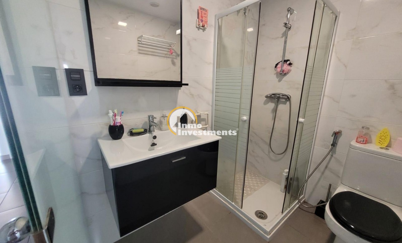 Resale - Bungalow - Orihuela Costa - La Zenia