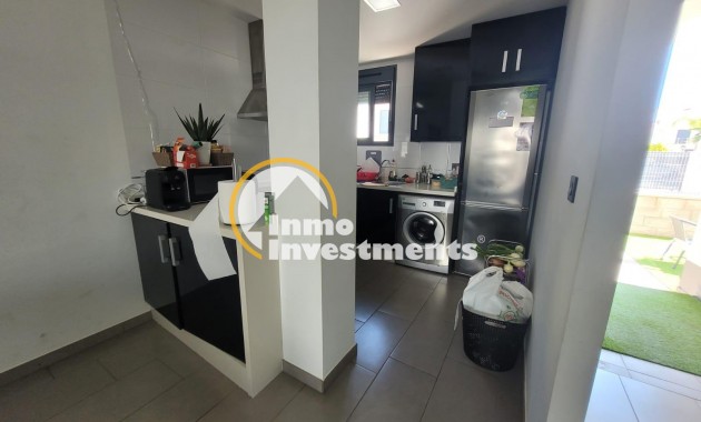 Resale - Bungalow - Orihuela Costa - La Zenia