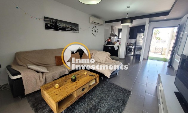 Resale - Bungalow - Orihuela Costa - La Zenia