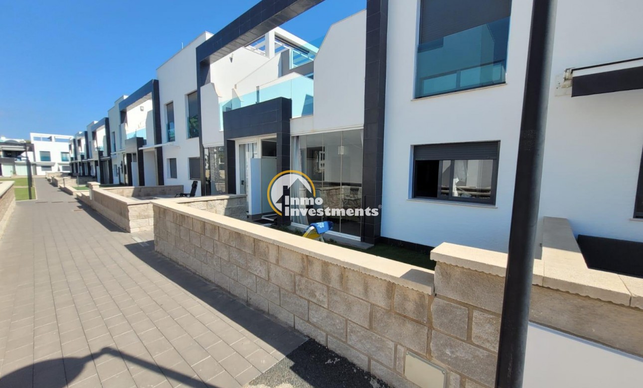 Resale - Bungalow - Orihuela Costa - La Zenia