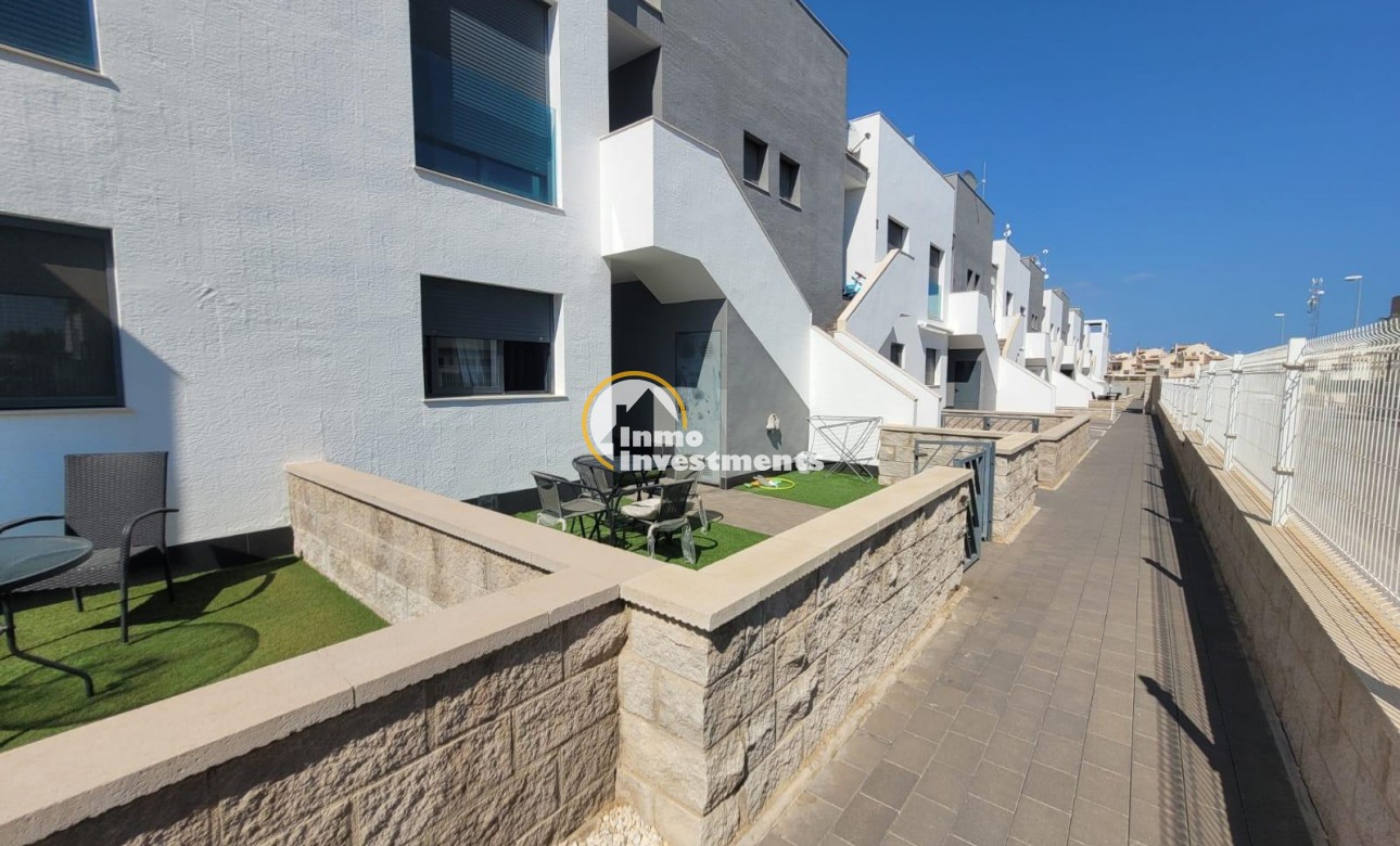 Resale - Bungalow - Orihuela Costa - La Zenia