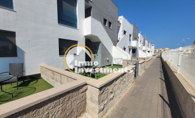 Resale - Bungalow - Orihuela Costa - La Zenia