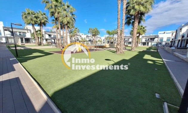 Resale - Bungalow - Orihuela Costa - La Zenia