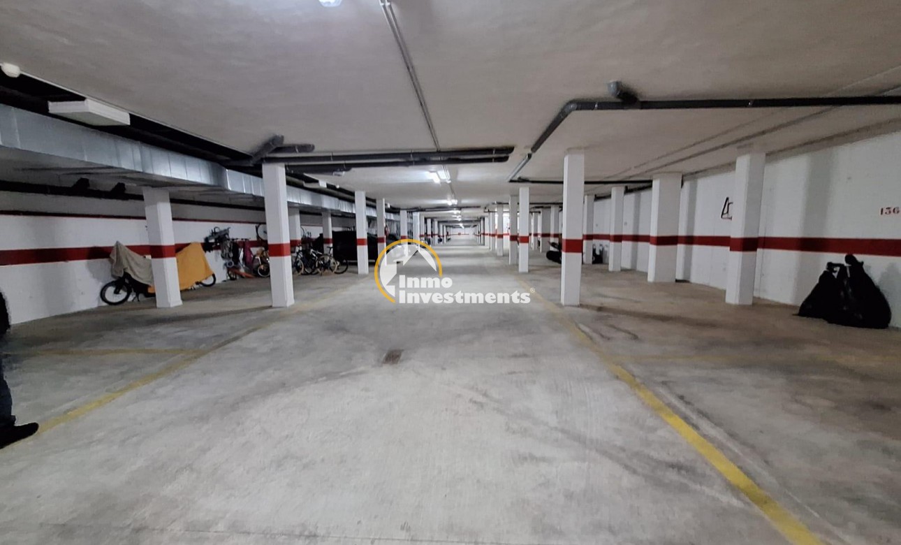 Resale - Bungalow - Orihuela Costa - La Zenia