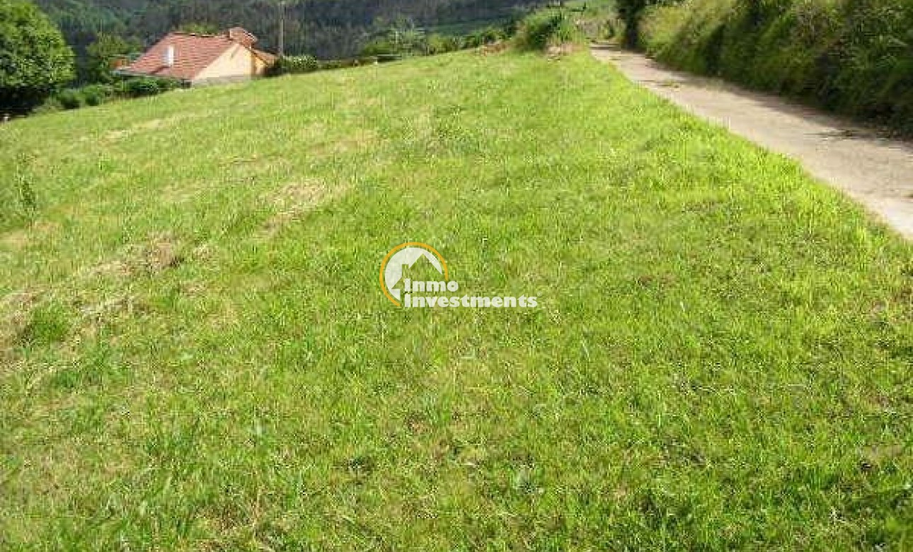 Reventa - Parcela - Cudillero - Costa verde