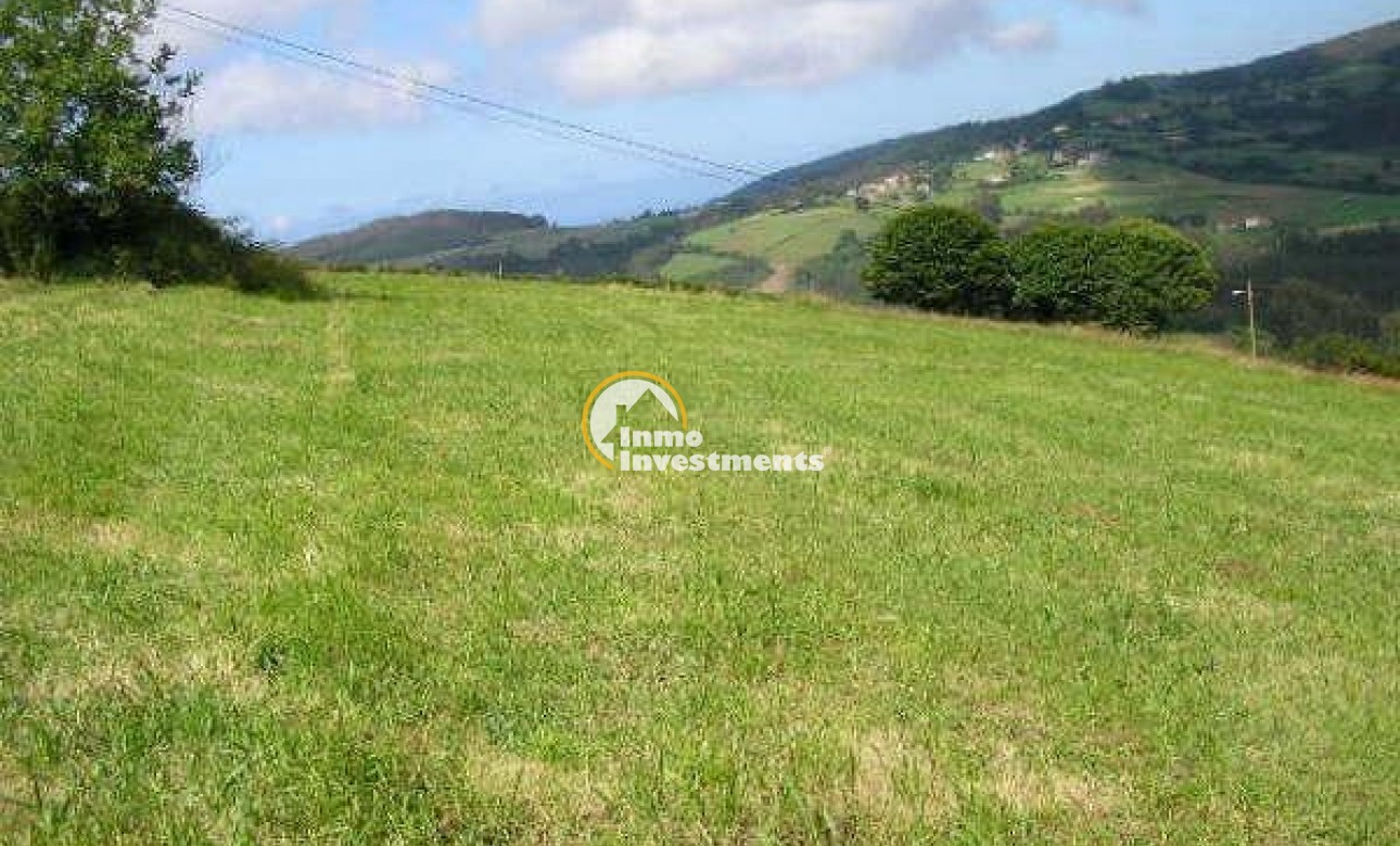 Reventa - Parcela - Cudillero - Costa verde