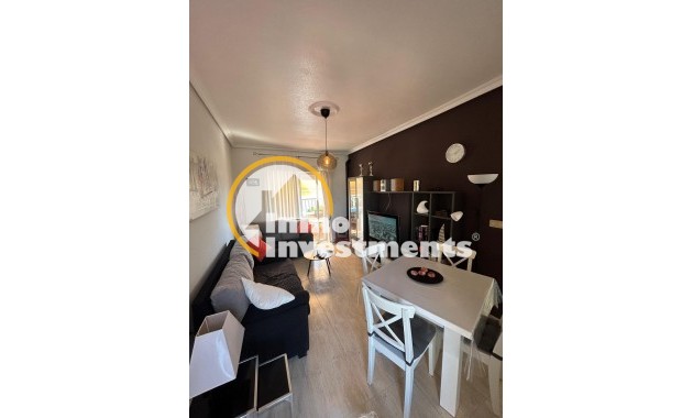 Reventa - Apartamento - Torrevieja - Aguas Nuevas