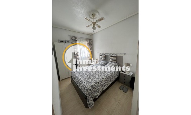 Reventa - Apartamento - Torrevieja - Aguas Nuevas