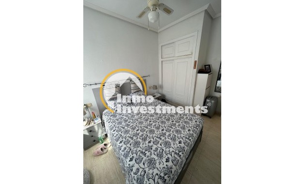 Reventa - Apartamento - Torrevieja - Aguas Nuevas