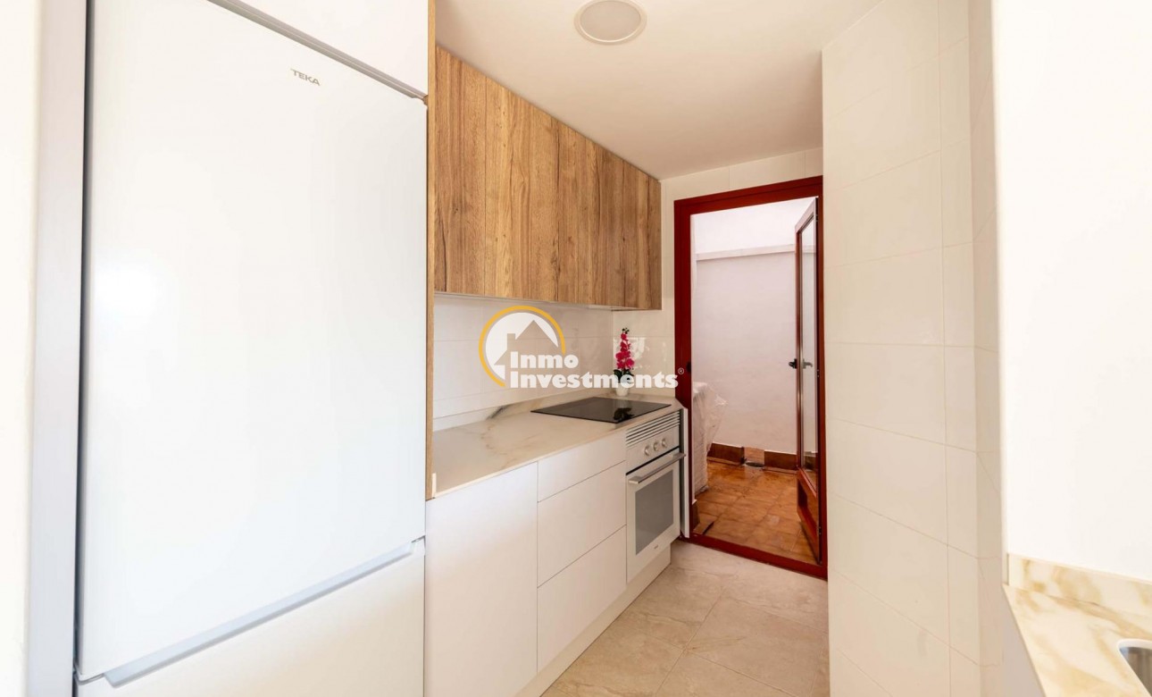 Reventa - Apartamento - Avileses - Jerónimo Y Avileses