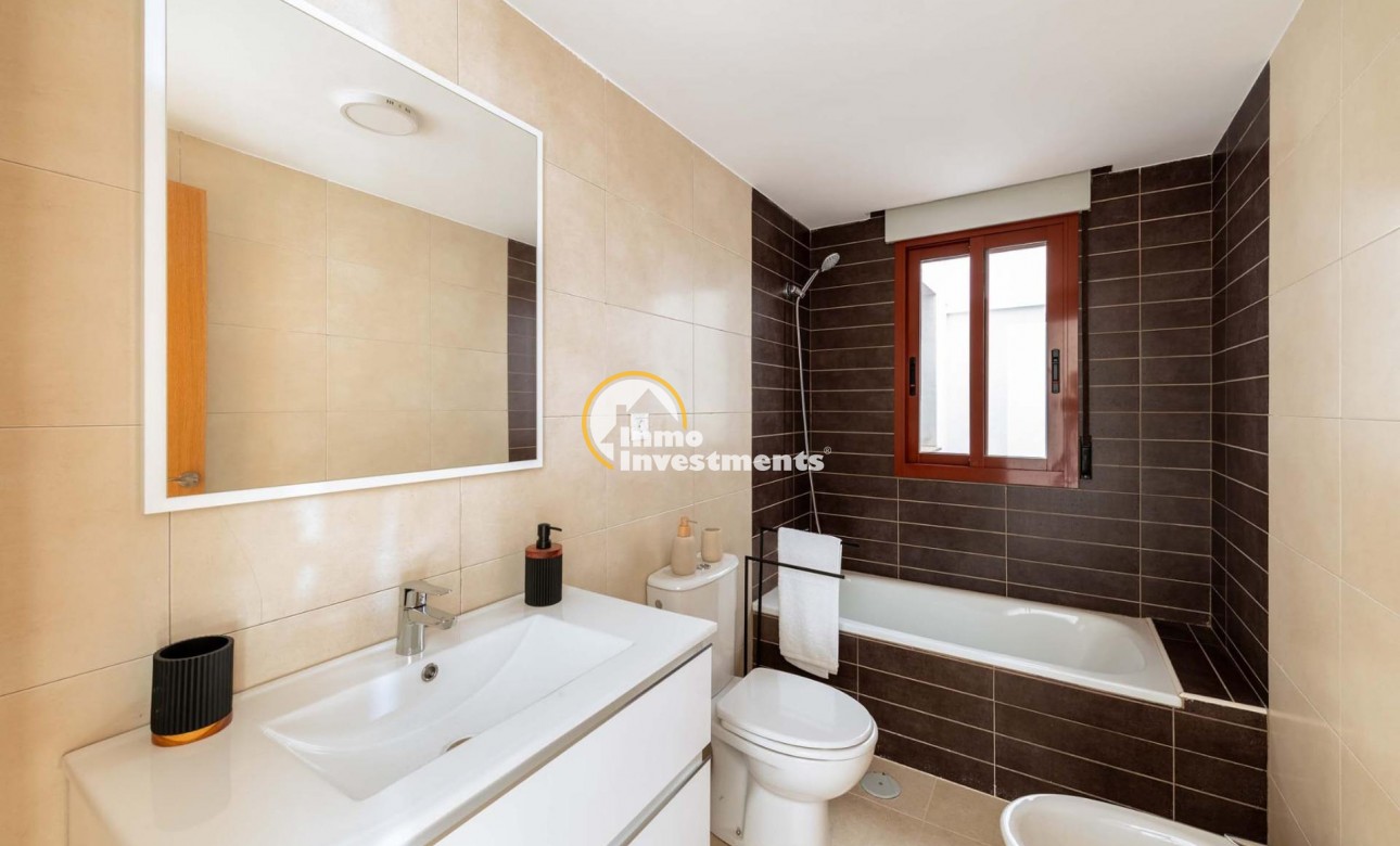 Reventa - Apartamento - Avileses - Jerónimo Y Avileses