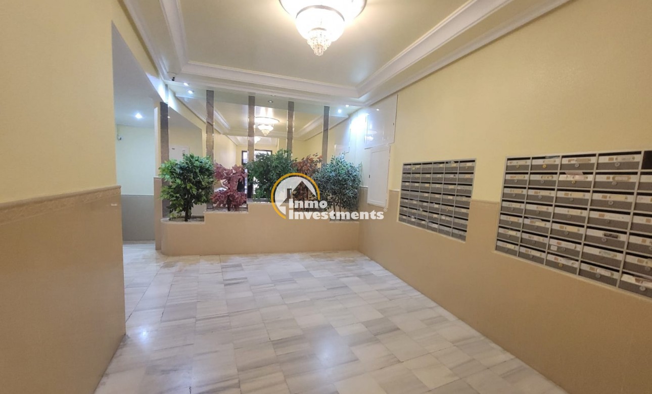 Till salu - Lägenhet - Torrevieja - Estacion de autobuses