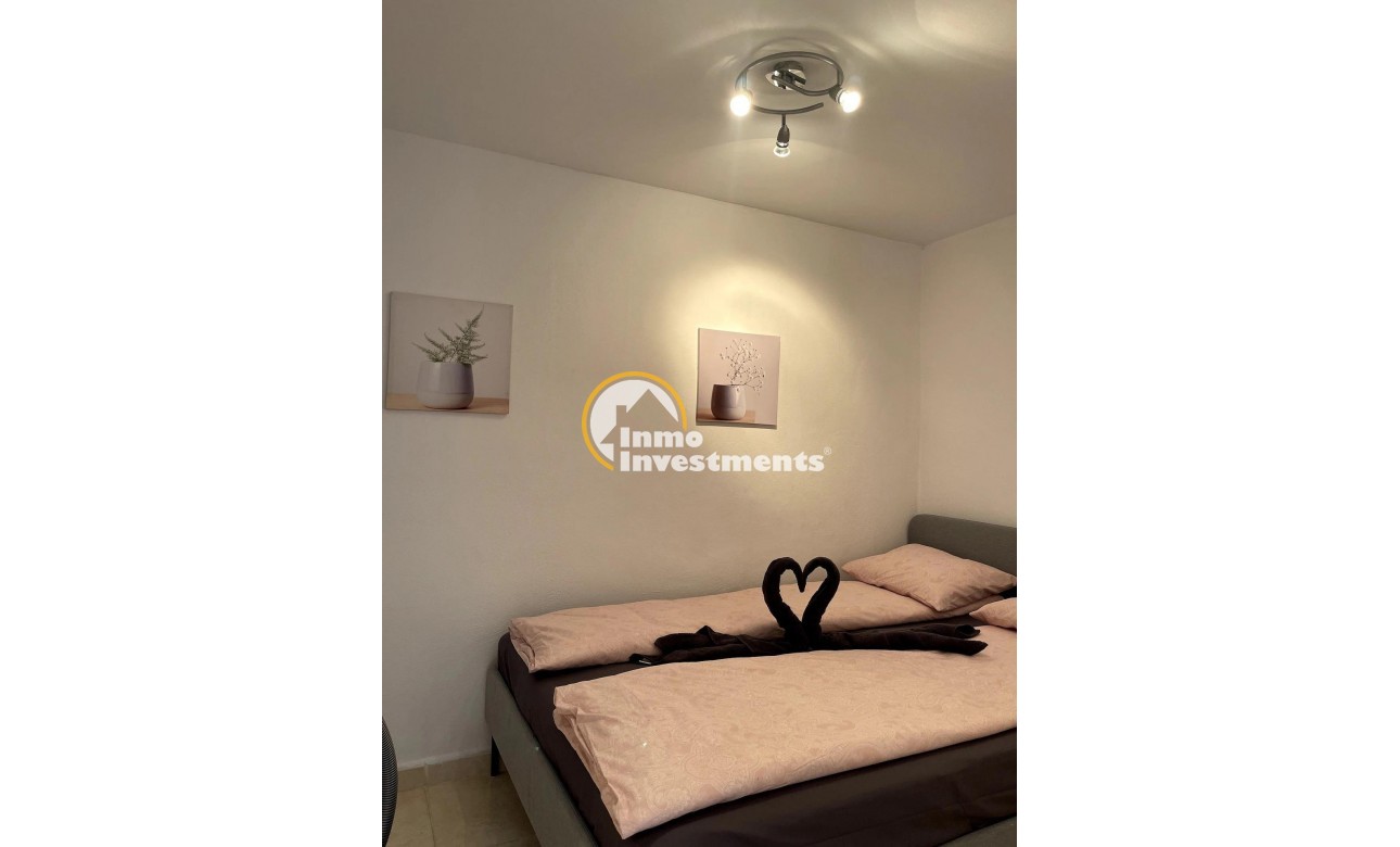 Resale - Apartment - Torrevieja - Los Frutales