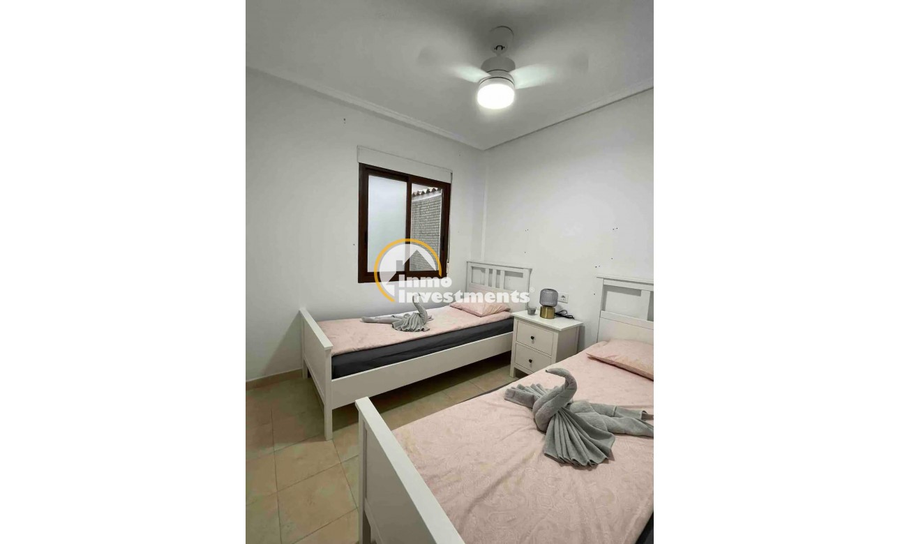 Resale - Apartment - Torrevieja - Los Frutales