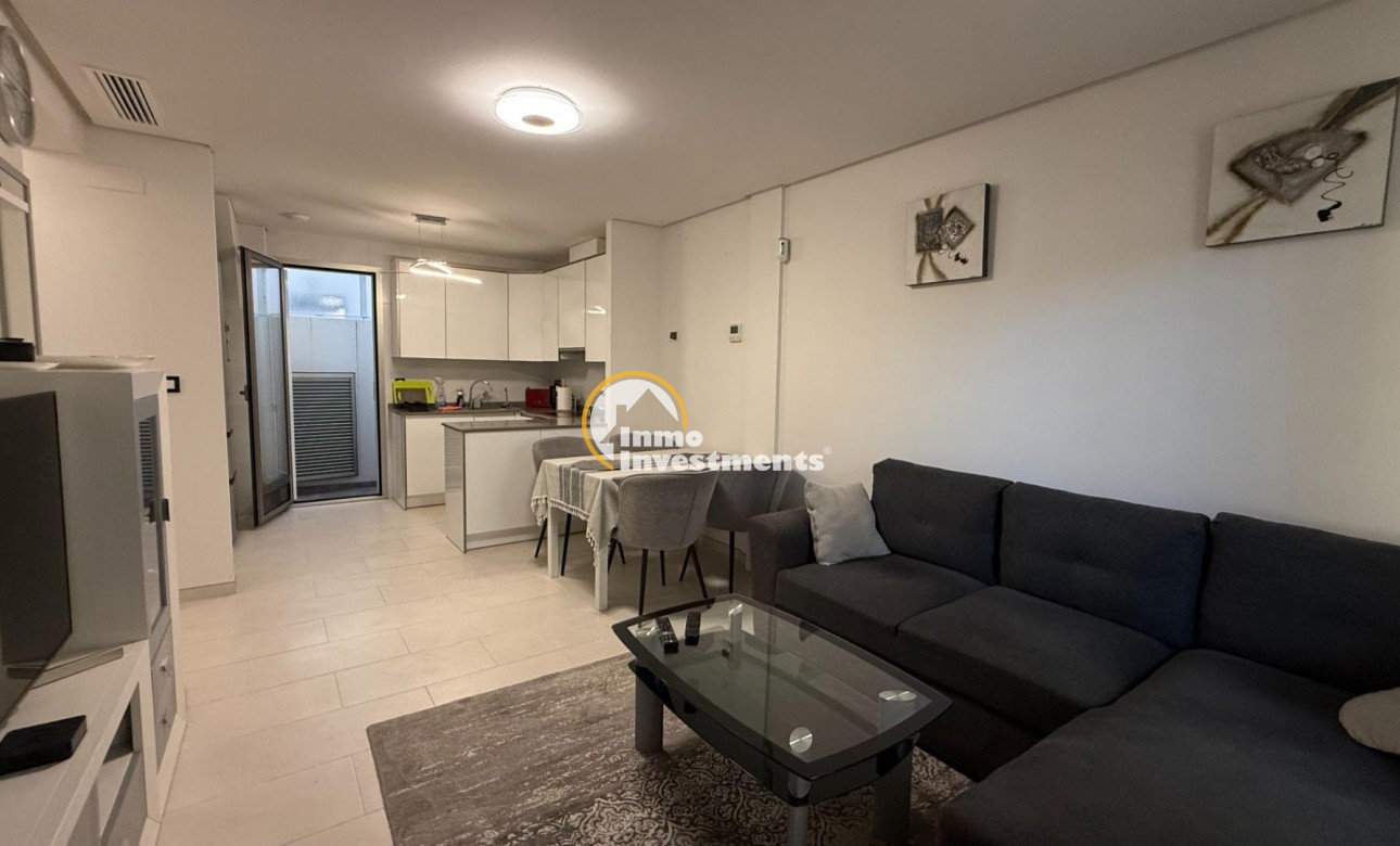 Reventa - Chalet independiente - Torrevieja - Aguas Nuevas