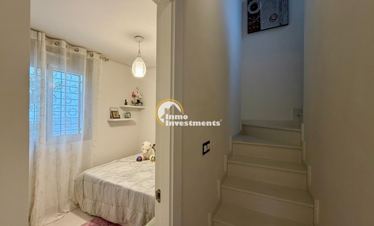 Reventa - Chalet independiente - Torrevieja - Aguas Nuevas