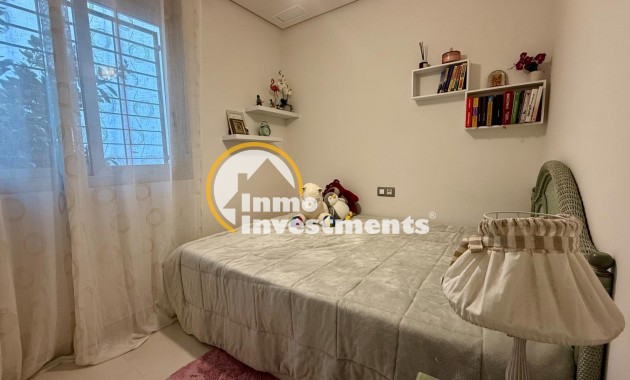 Reventa - Chalet independiente - Torrevieja - Aguas Nuevas