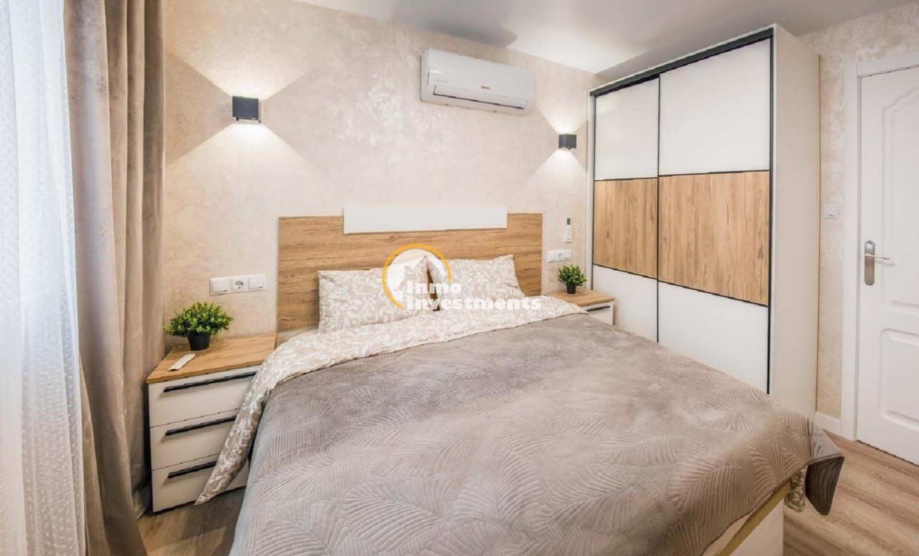 Reventa - Apartamento - Torrevieja - Estacion de autobuses