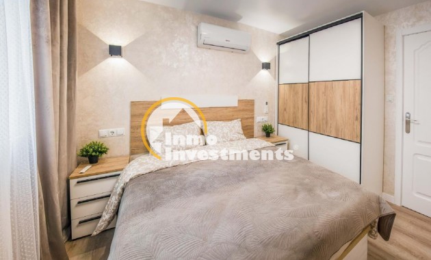 Reventa - Apartamento - Torrevieja - Estacion de autobuses