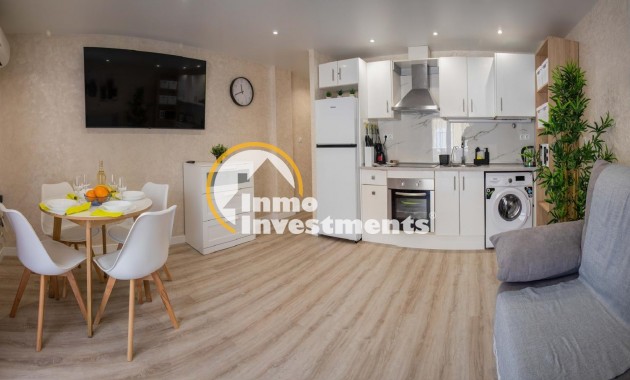 Reventa - Apartamento - Torrevieja - Estacion de autobuses