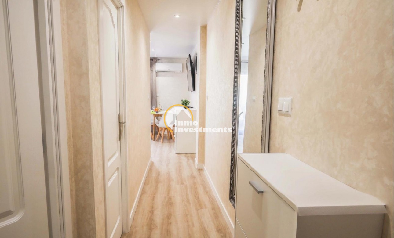 Reventa - Apartamento - Torrevieja - Estacion de autobuses