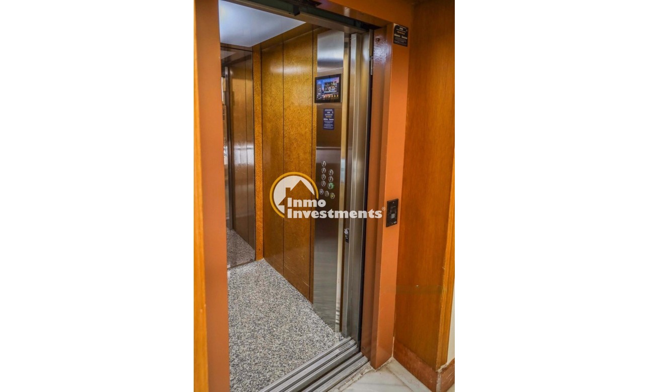 Reventa - Apartamento - Torrevieja - Estacion de autobuses