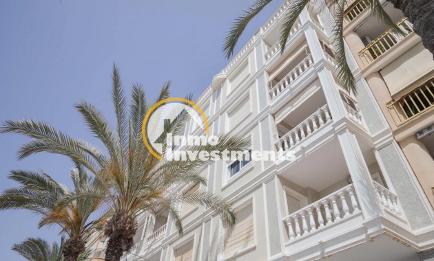 Reventa - Apartamento - Torrevieja - Estacion de autobuses