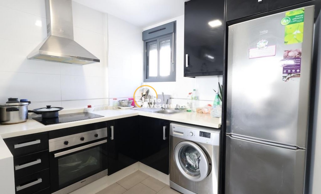 Resale - Apartment - Orihuela Costa - La Zenia