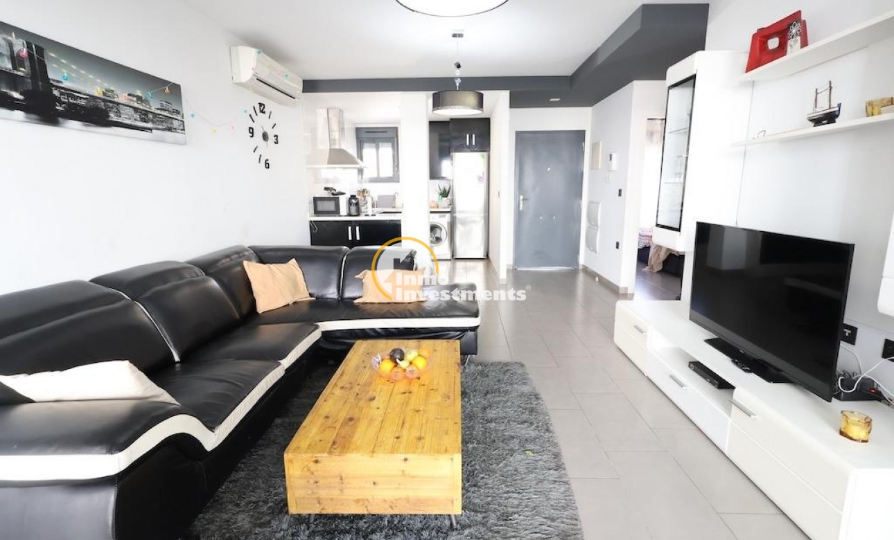 Resale - Apartment - Orihuela Costa - La Zenia