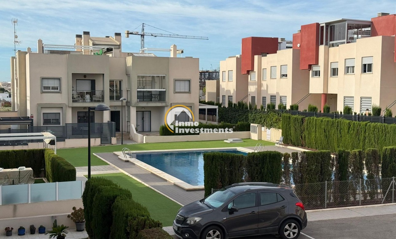 Reventa - Bungalow - Torrevieja - Aguas Nuevas