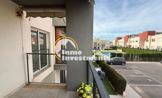 Reventa - Bungalow - Torrevieja - Aguas Nuevas