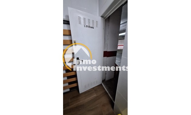 Resale - Storeroom - Torrevieja - Playa del Cura