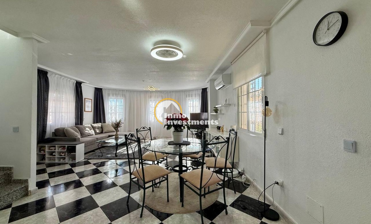 Bestaande bouw - Villa - Orihuela Costa - 