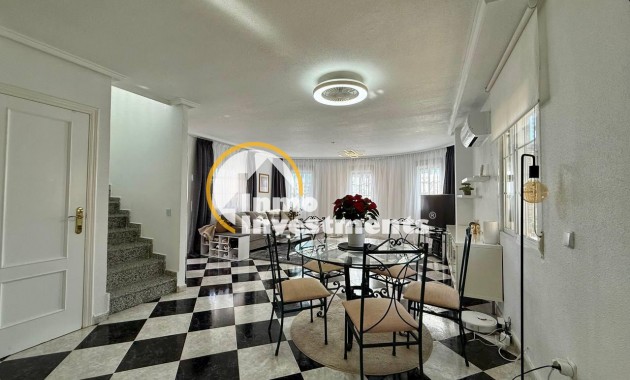 Bestaande bouw - Villa - Orihuela Costa - 