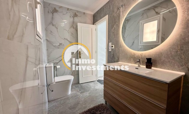 Bestaande bouw - Villa - Orihuela Costa - 