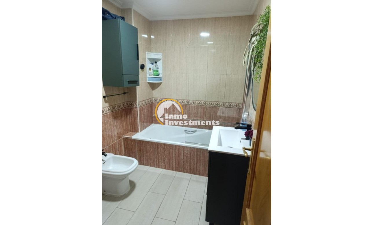 Resale - Apartment - Torrevieja
