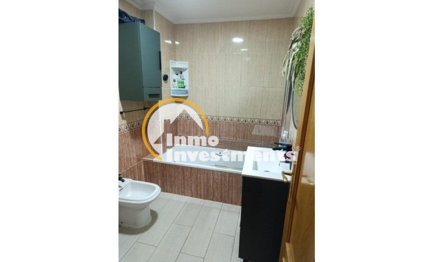 Resale - Apartment - Torrevieja