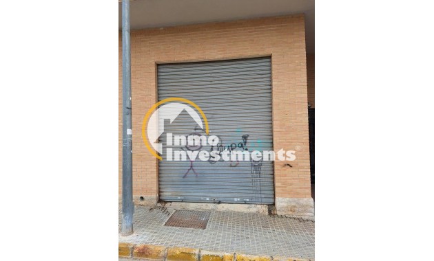 Resale - Commercial - Los Montesinos - Pueblo 8