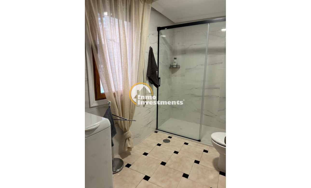 Bestaande bouw - Appartement - Torrevieja - La Mata pueblo