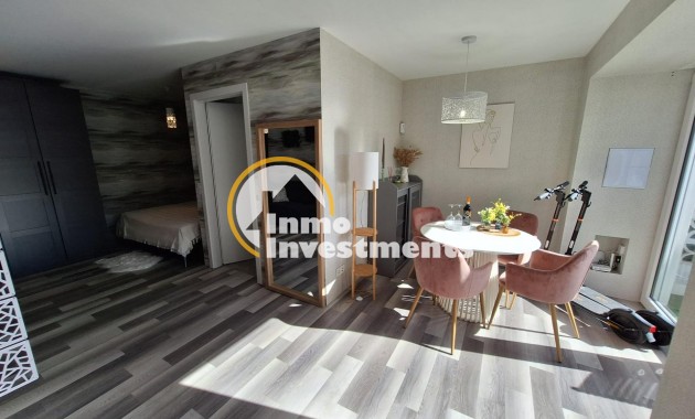 Reventa - Estudio - Torrevieja - Torretas