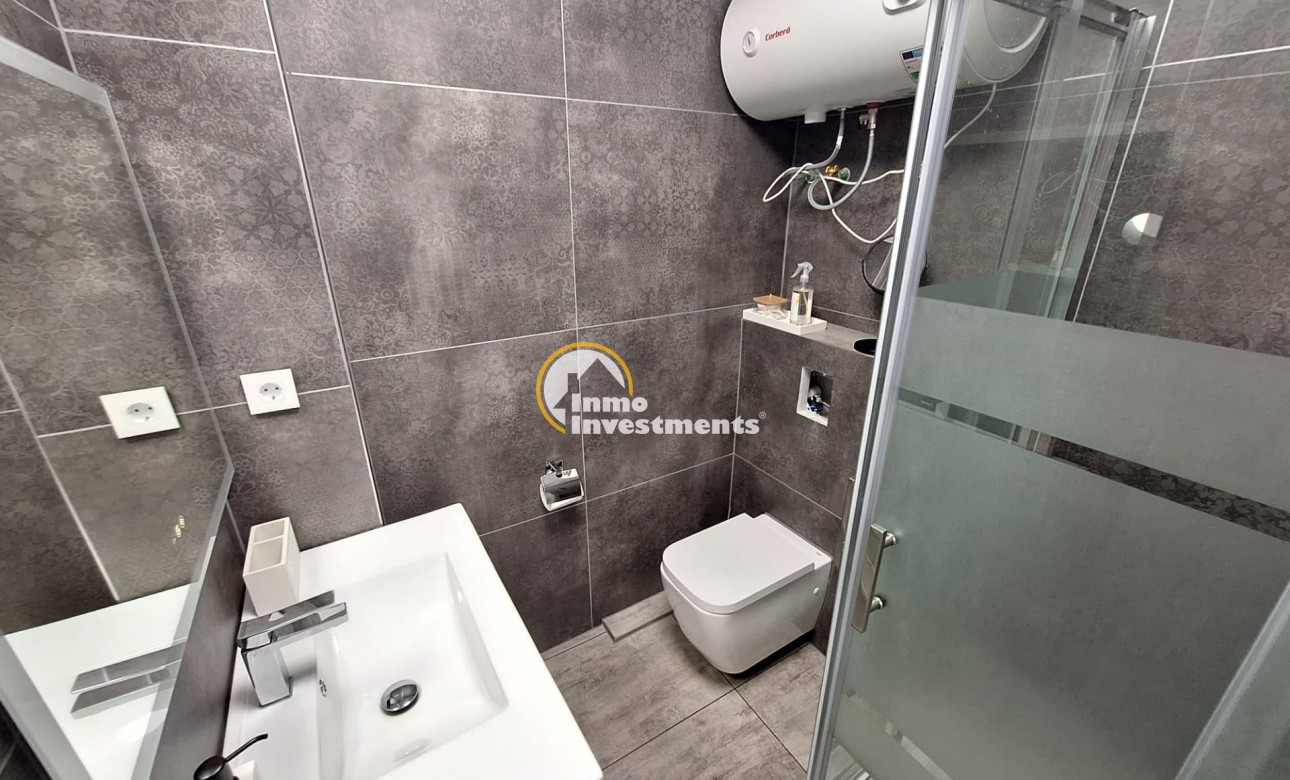 Reventa - Estudio - Torrevieja - Torretas