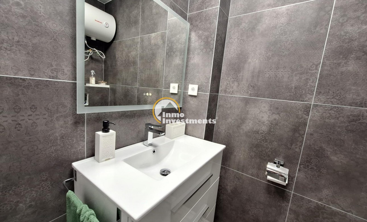 Reventa - Estudio - Torrevieja - Torretas