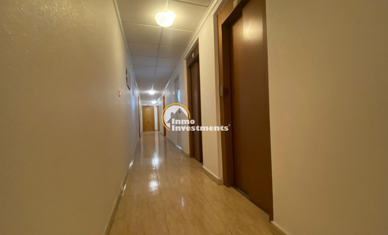 Resale - Apartment - Torrevieja