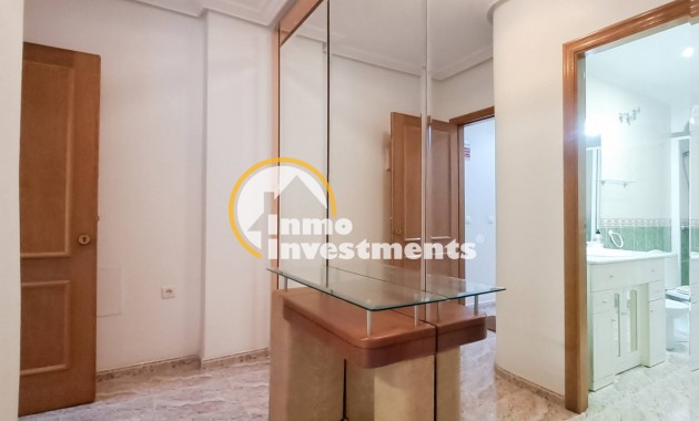 Reventa - Apartamento - Torrevieja - Playa del Cura