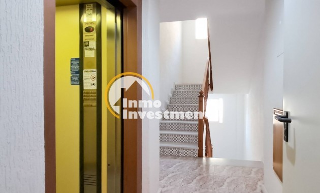 Reventa - Apartamento - Torrevieja - Playa del Cura